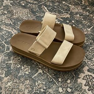 Cobian Women's Tan and Cream Sandals